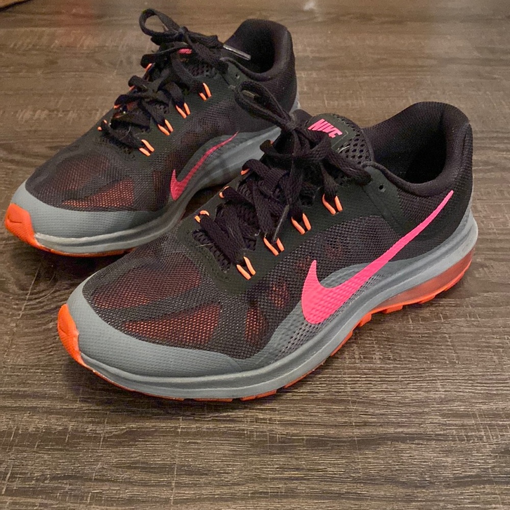 NIKE SNEAKERS 👟